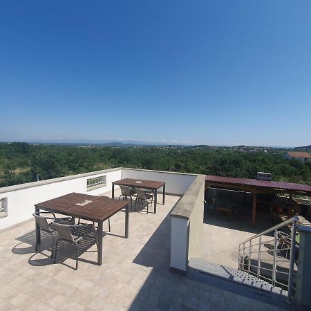 Apartments Jelinic Polaca Екстер'єр фото